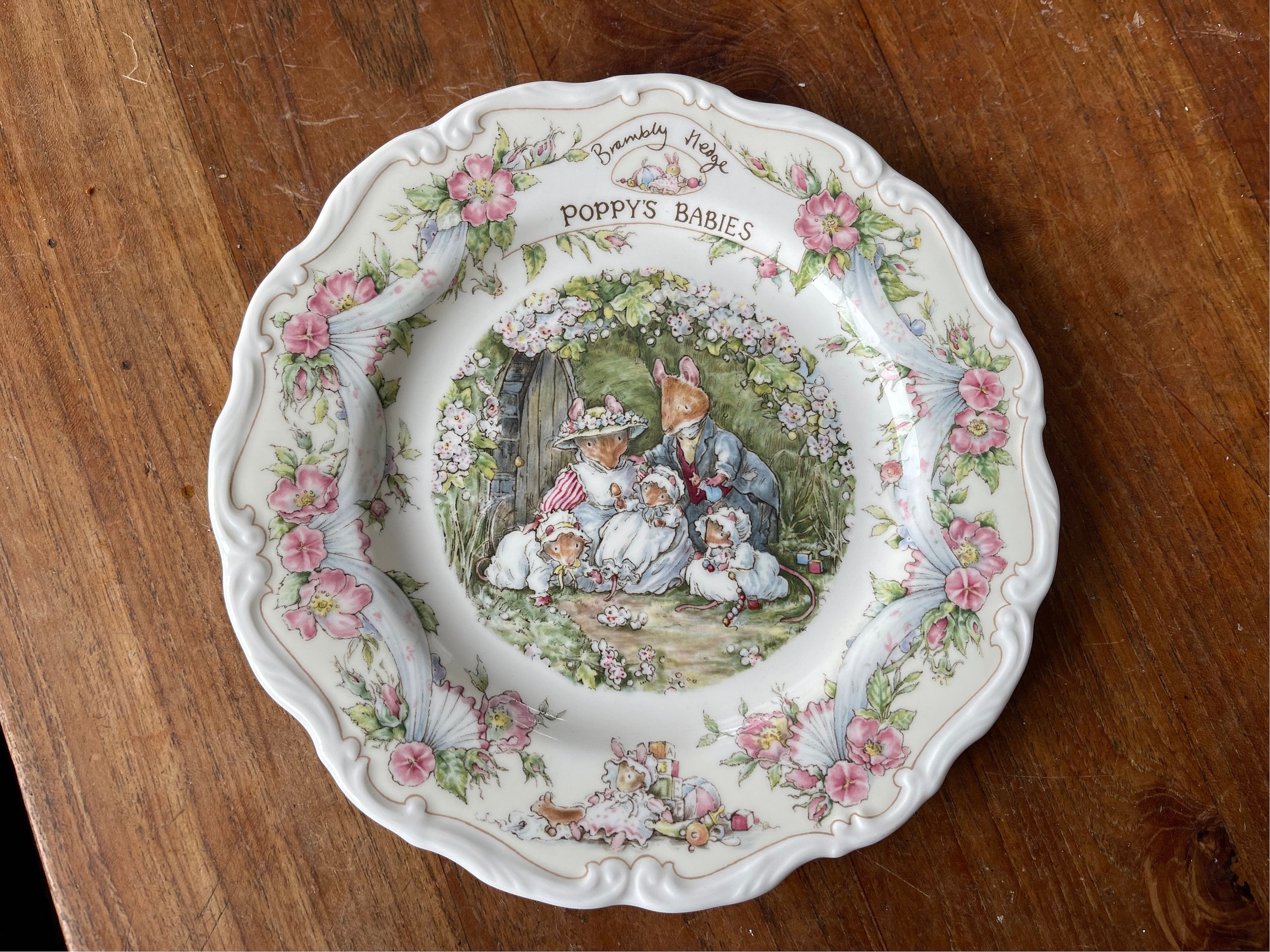 ロイヤルドルトン ブランブリーヘッジ Poppy's Bedroom 楕円トレイ