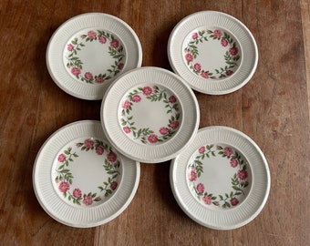 Conjunto de 5 hermosos platos Wedgwood de Etruria & Barlaston "Rosalind" Petit Four- Plato pequeño- Plato de mantequilla- hecho en Inglaterra- 13cm