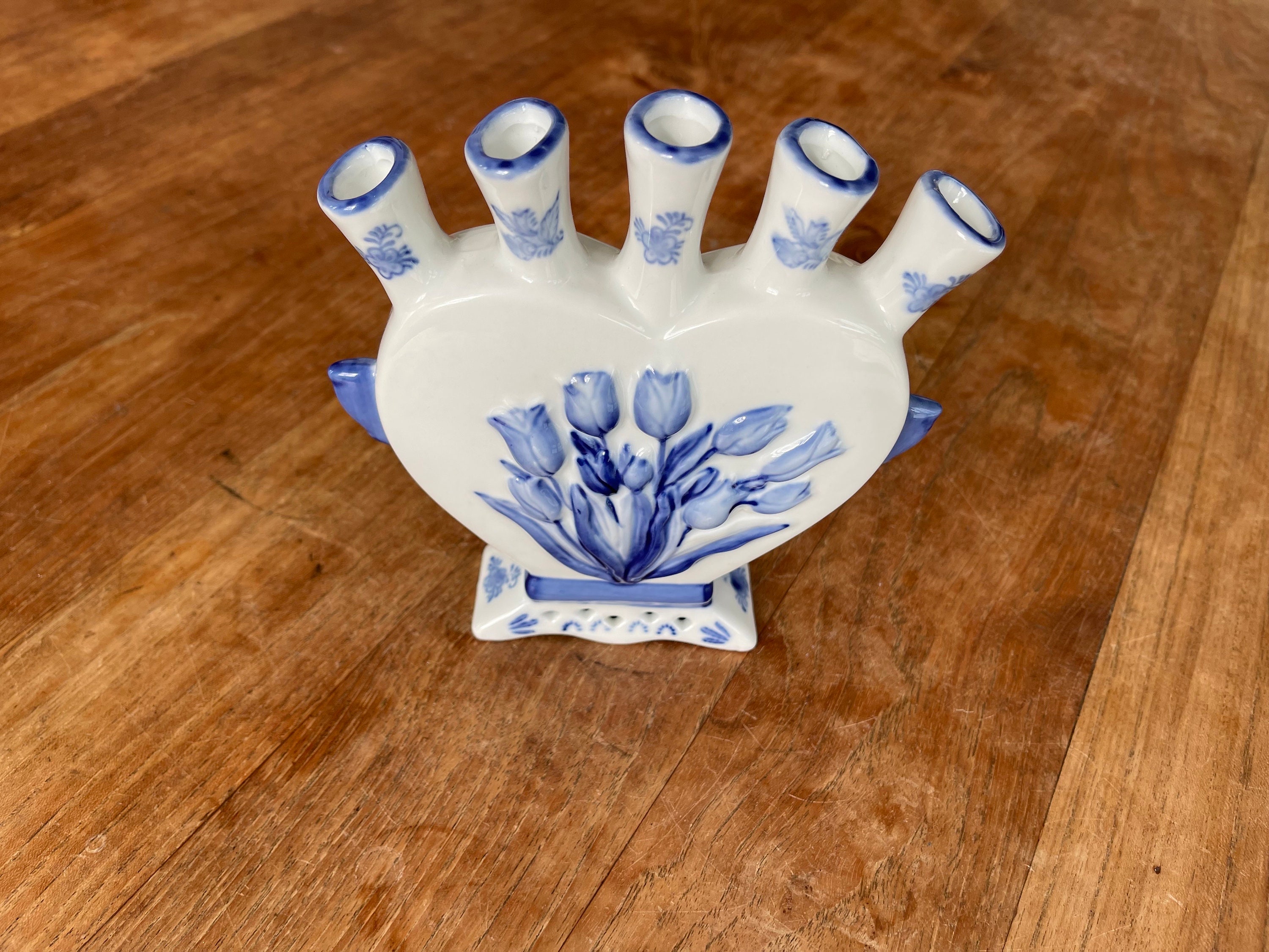 A Gorgeous Delftware Royal Twickel Ter Steege Tulip Vase - Heart