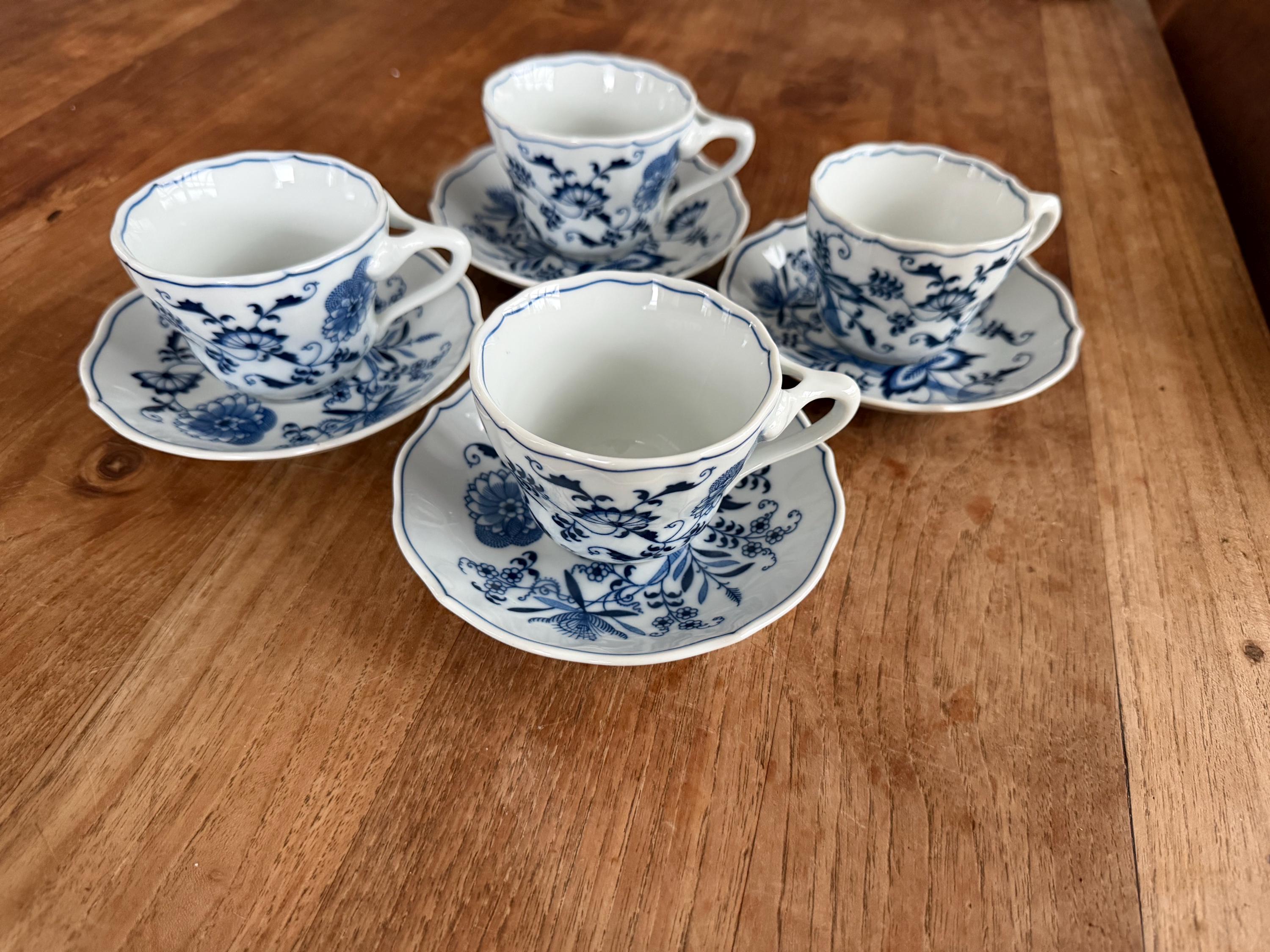 Set of 4 Gorgeous Vintage Blue Danube Blue Onion Teacup/coffee Cup With ...
