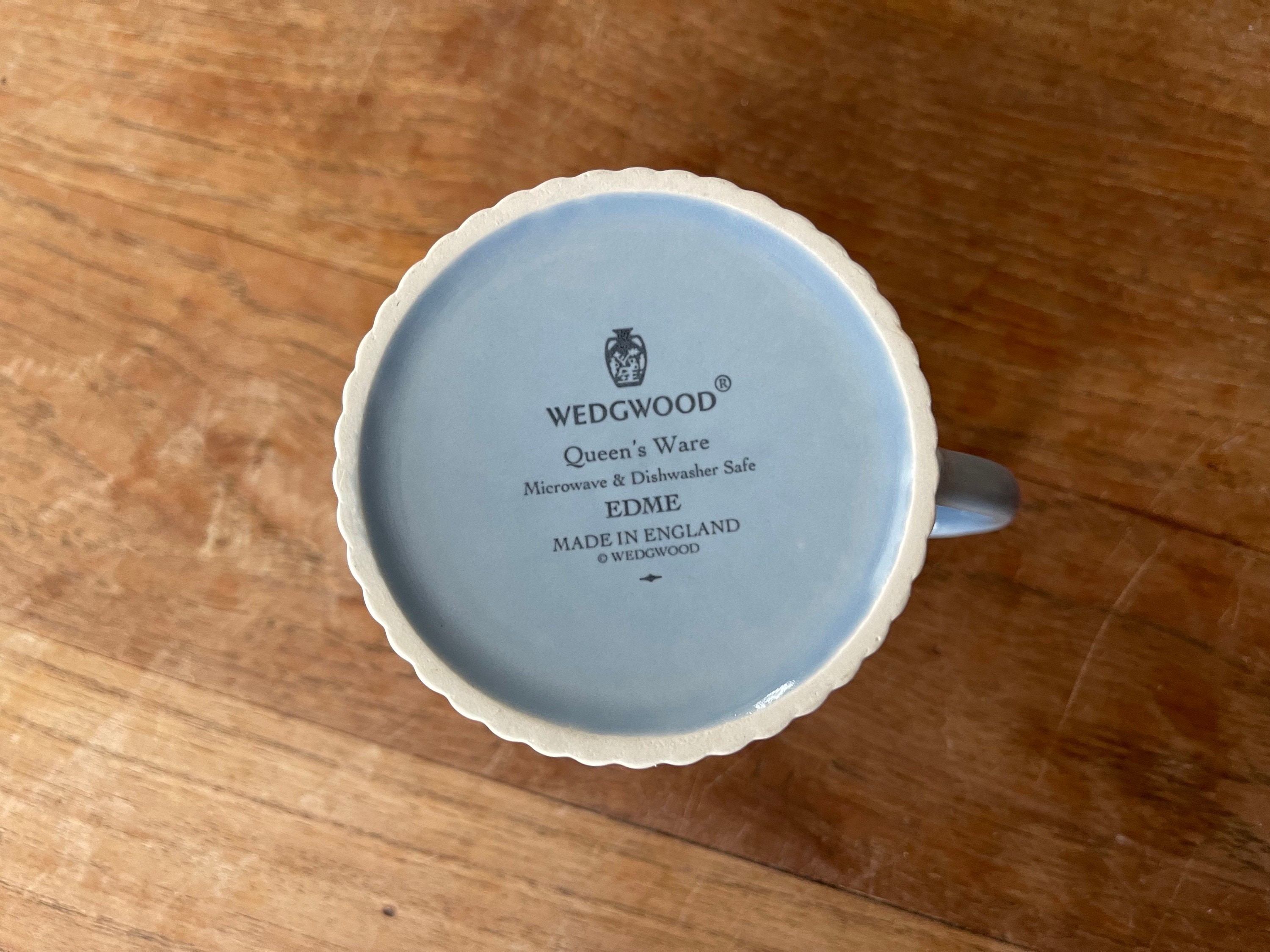A Gorgeous Wedgwood Queen's Ware-edme-container Mug/cup Tin Shaped