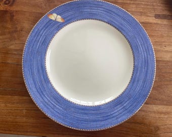 Ein wunderschöner Vintage-Speiseteller von Wedgwood, Serie Sarah's Garden – Queen's Ware – 27/28 cm – Blau