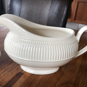 Eine Vintage elegante Wedgwood Windsor Sauciere/Soßenboot Sauciere England Bild 2