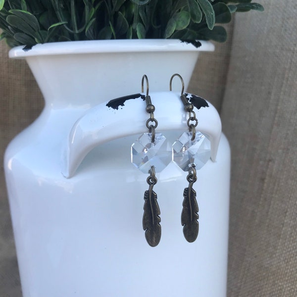 Vintage Chandelier Crystal Earrings – Small Crystals with Brass Feathers