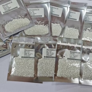 GRA Certified VVS 1 Full White Moissanite Round Cut Stone, Size 1.00 mm to 4.50 mm D Color Moissanite Loose Gemstone For Jewelry making