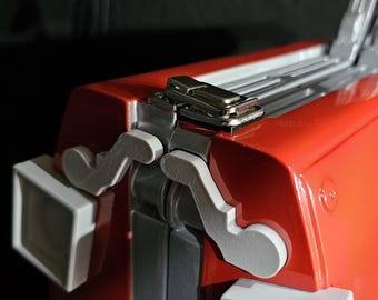 アイアンマンMk5スーツケース フルサイズプロップ 開閉可能 - Etsy 日本