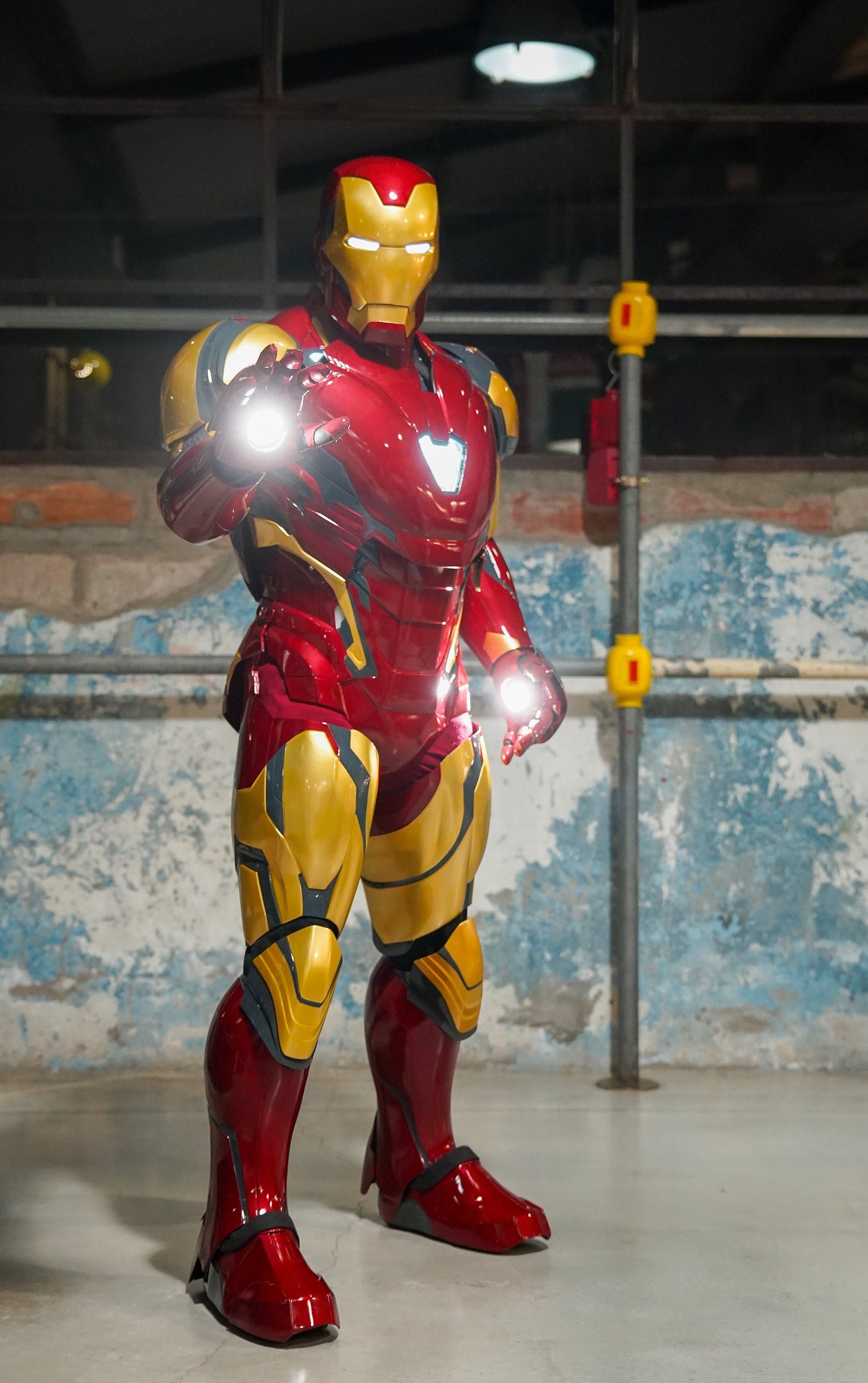 Original Images Of Iron Man Suit Phil Saunders The Concept Designer