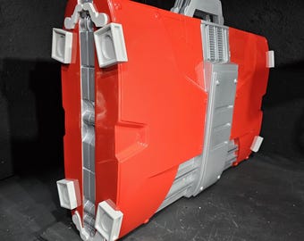 Iron Man Mk5 suitcase full size prop openable