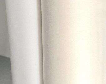 Kona Cotton Solid Snow Fabric: Cream Off White Quilt Cotton by Robert Kaufman K001-1339