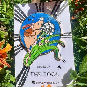 De dwaas | Emaille pin | Tarotkaarten harde emaille pin muis