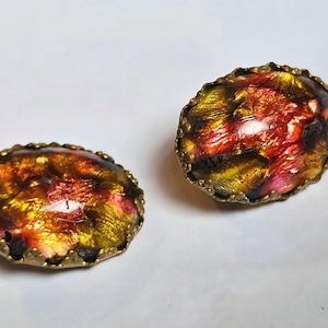 Pendientes de clip antiguos vintage con piedra de aliento de dragón, hechos a mano en latón, pendientes de estilo retro, regalo para ella, joyería vintage de los años 20.
