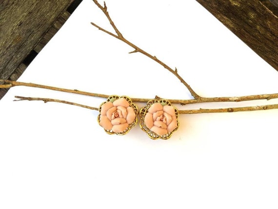 Vintage Rose Earrings, Cottage Core Rose Clip On'… - image 1