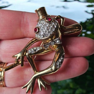 Vintage Attwood & Sawyer Brooch Frog With Cigar RARE 22ct Gold Plated Froggy Brooch Pin, Signed A+S RARE, A Few Missing Crystals, Frog Gift