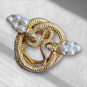 Vintage Double Snake Brooch Dress Clip, Snake Jewelry, Snake Gift, Gold Snake & Faux Pearl Brooch, Quirky Medusa Fashion Brooch, Retro Snake