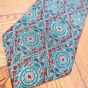 True Vintage Da Vinci By Gelfer Pure Silk Tie. Patterned Teal & Red Tie, Paisley Tie Made in Scotland 100% Silk Tie, Gift For Him, Dad Gift
