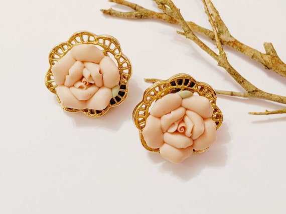 Vintage Rose Earrings, Cottage Core Rose Clip On'… - image 3