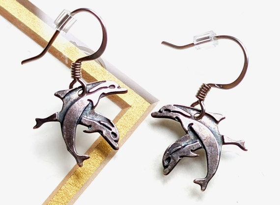 Lam earrings shop