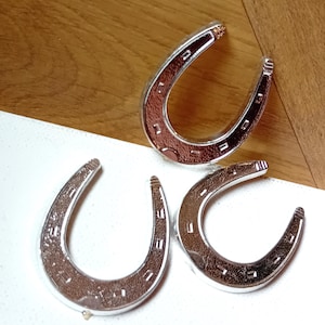 Vintage Wedding Cake Topper Set Silver Lucky Horse Shoe Charms Horsehoe Embellishments 70s Cake Decoration Retro Cake Design Gift x3 Horse