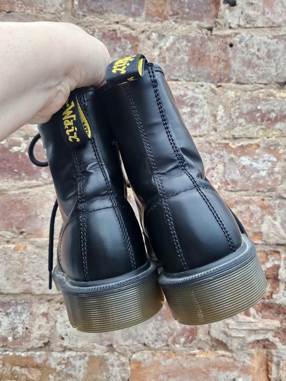 靴 Dr. Martens LOUIS BLACK UK7 EU41 Vintage Dr Martens 1460 Boots, UK7 EU41, Black Limited Edition - Etsy