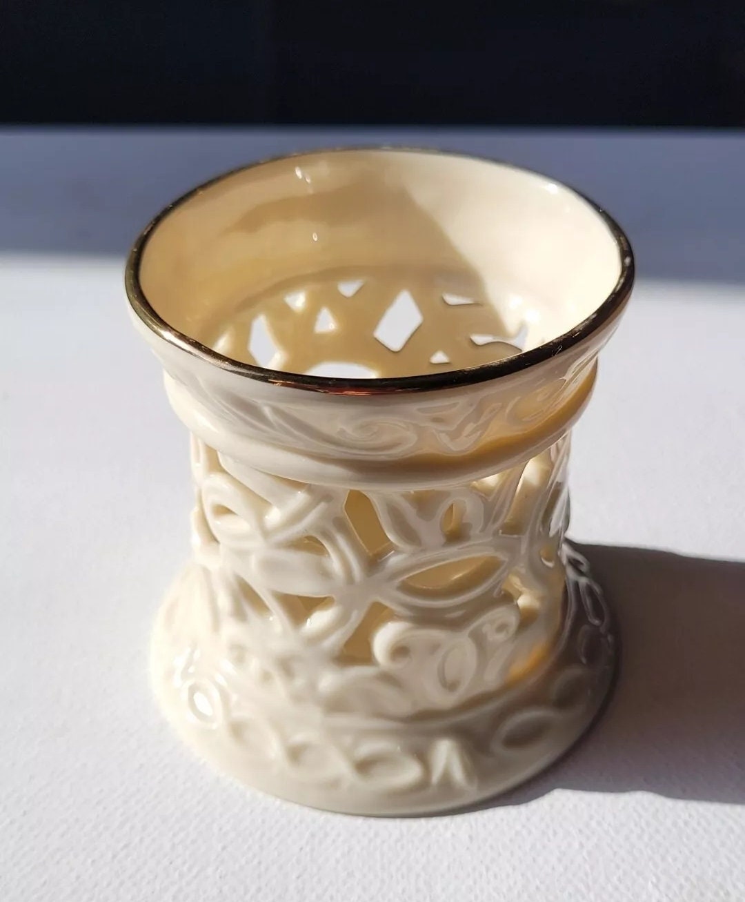 * vintage candle * ✵ * ✵ 陶器の キャンドル Vintage Lenox Votive Candle Holder: Open Work Ceramic With 22kt