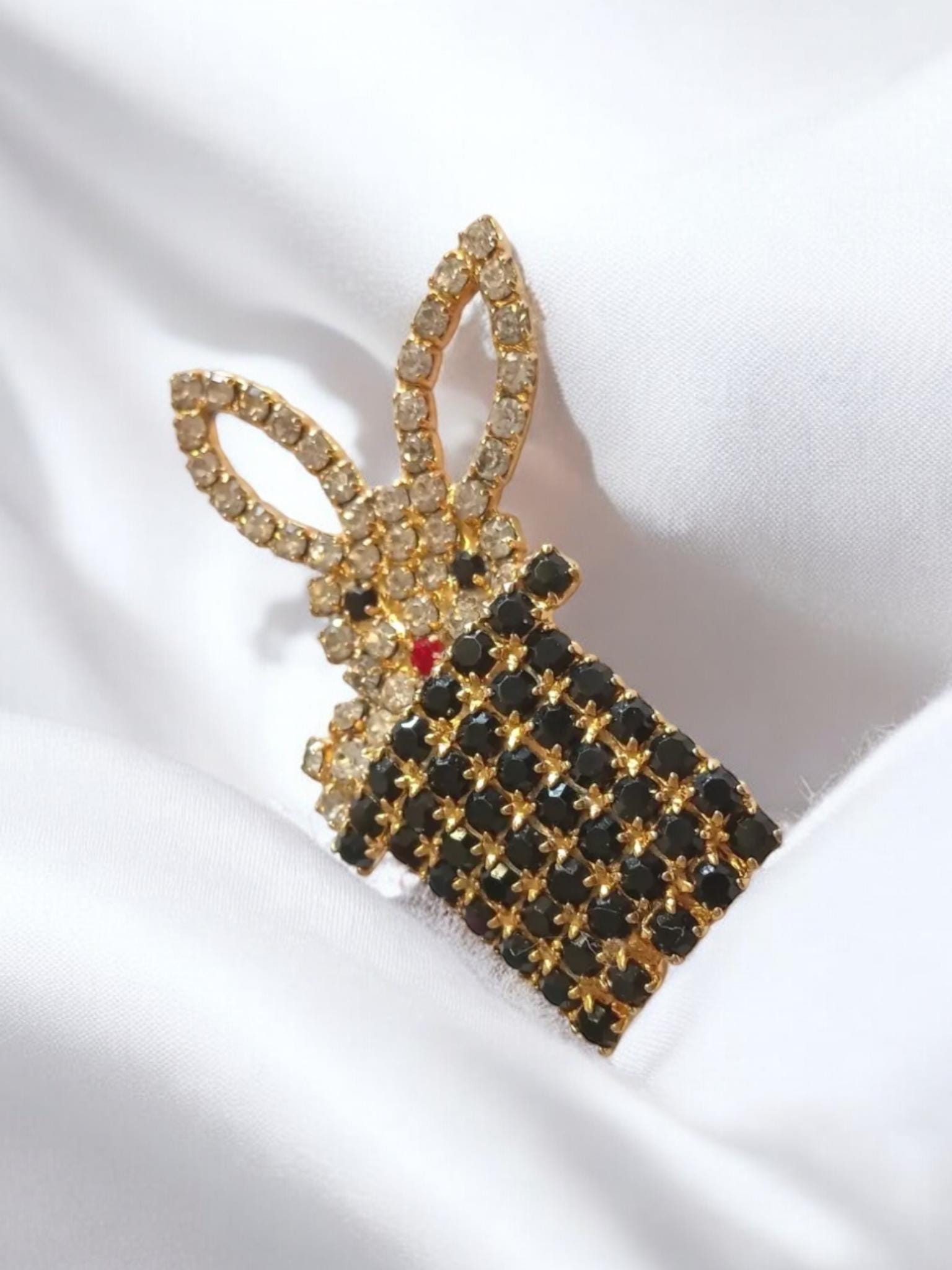 ★美品★ BUTLER & WILSON うさぎモチーフ　ブローチ　クリスタル ☆美品☆ BUTLER & WILSON うさぎモチーフ ブローチ クリスタル Butler