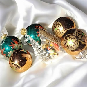 Vintage Mercury Glass Bauble Job Lot, Green Baubles 3D Retro Christmas Ornaments, Handmade Glass & Plastic Bauble Bundle Diorama Nativity