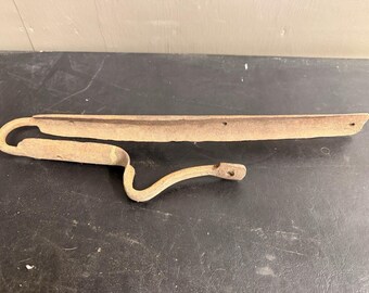 Antique Hand Forged Iron Gate Latch Hardware Wagon Tailgate Latch Primitive Farm