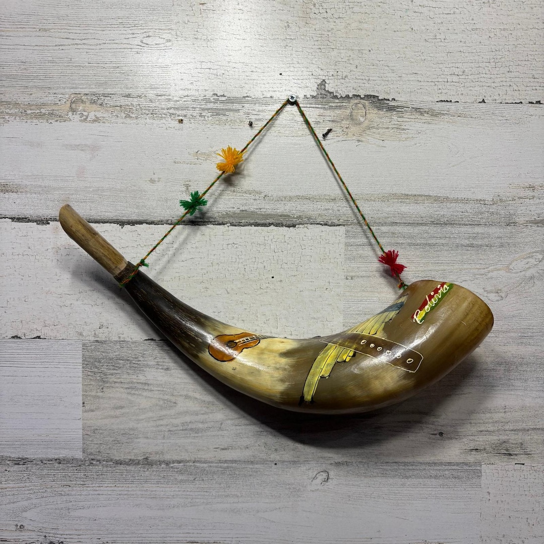 Pituh Instrument Traditional Hand Painted “pututu” Andean Wind Instrument - Etsy