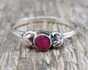 Silver Ruby Ring, Mined Round Cut Ruby 925 silver. Two leaf Shoulders
