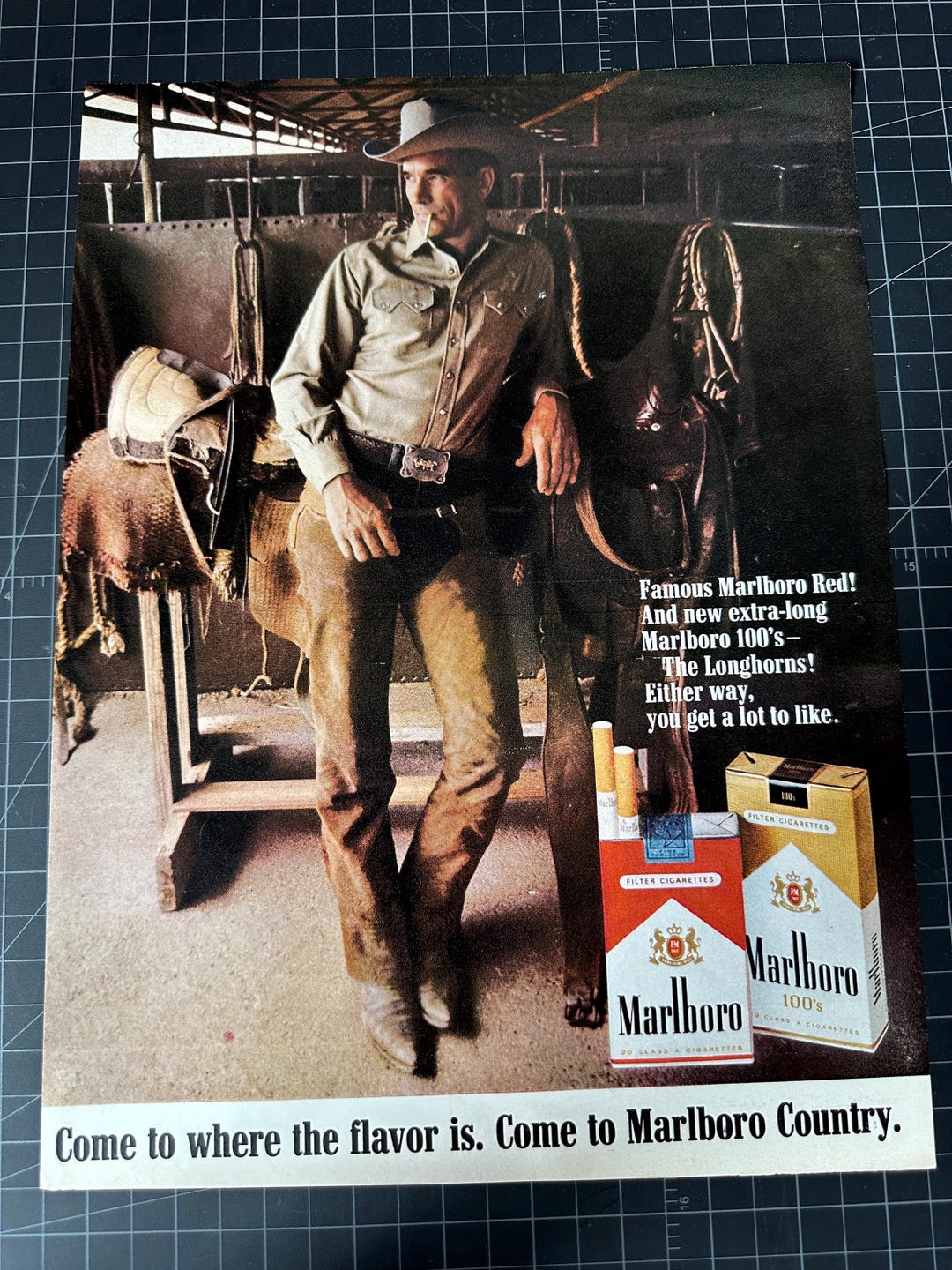 1969年 Marlboro ヴィンテージ広告 カウボーイ USA雑誌 レトロ Marlboro カウボーイ イラスト レトロミニポスター B5サイズ 複製広告