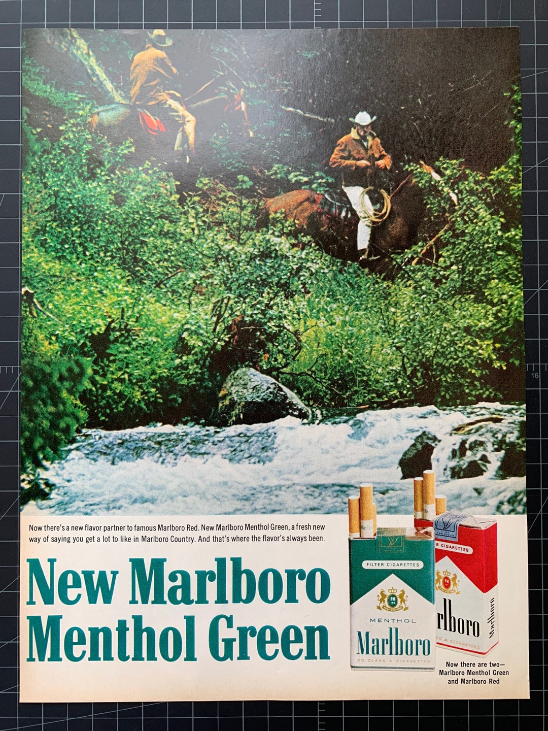1966 年ヴィンテージ マールボロ メンソール タバコの印刷広告