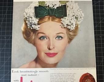Vintage 1959 pond’s angel face cosmetics print ad