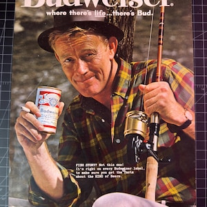 Reklama piwa Budweiser z lat 60. XX wieku w wersji drukowanej