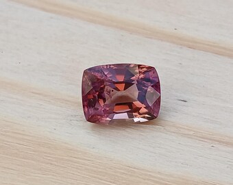 Natural Tourmaline Faceted Cut Oval Shape Size Size 8.70x7 M.M Good Quality Orange Pink Color Tourmaline Gemstone For Ring/Jewelry 2.30 cts