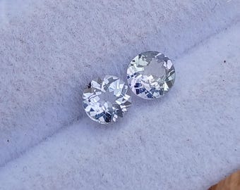 Tanzanita natural sin calentar, piedra preciosa suelta de color sirena, forma de trillón, peso de 2 piezas: 1 ct, tamaño: 5 x 5 mm, lo que hace que el pendiente se fabrique en un lote de 2 piezas.