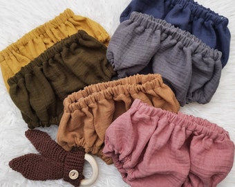 Bloomers or bouffant panties