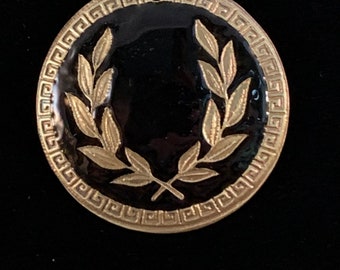 SCA Laurel Medallion Greek Key