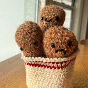 Bucket Of Chicken 7 Piece Crochet Toy Food Amigurumi