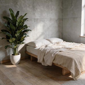 Cadre de lit flottant de style japonais, dalle minimaliste en chêne massif