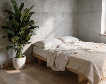 Struttura letto sospesa in stile giapponese, piano in legno massello di rovere dal design minimalista.