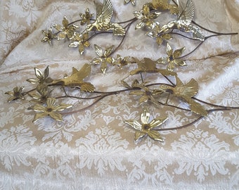Set of 2 Hummingbirds / Flowers Metal 3D Wall sculptures/Art Decor wonderful