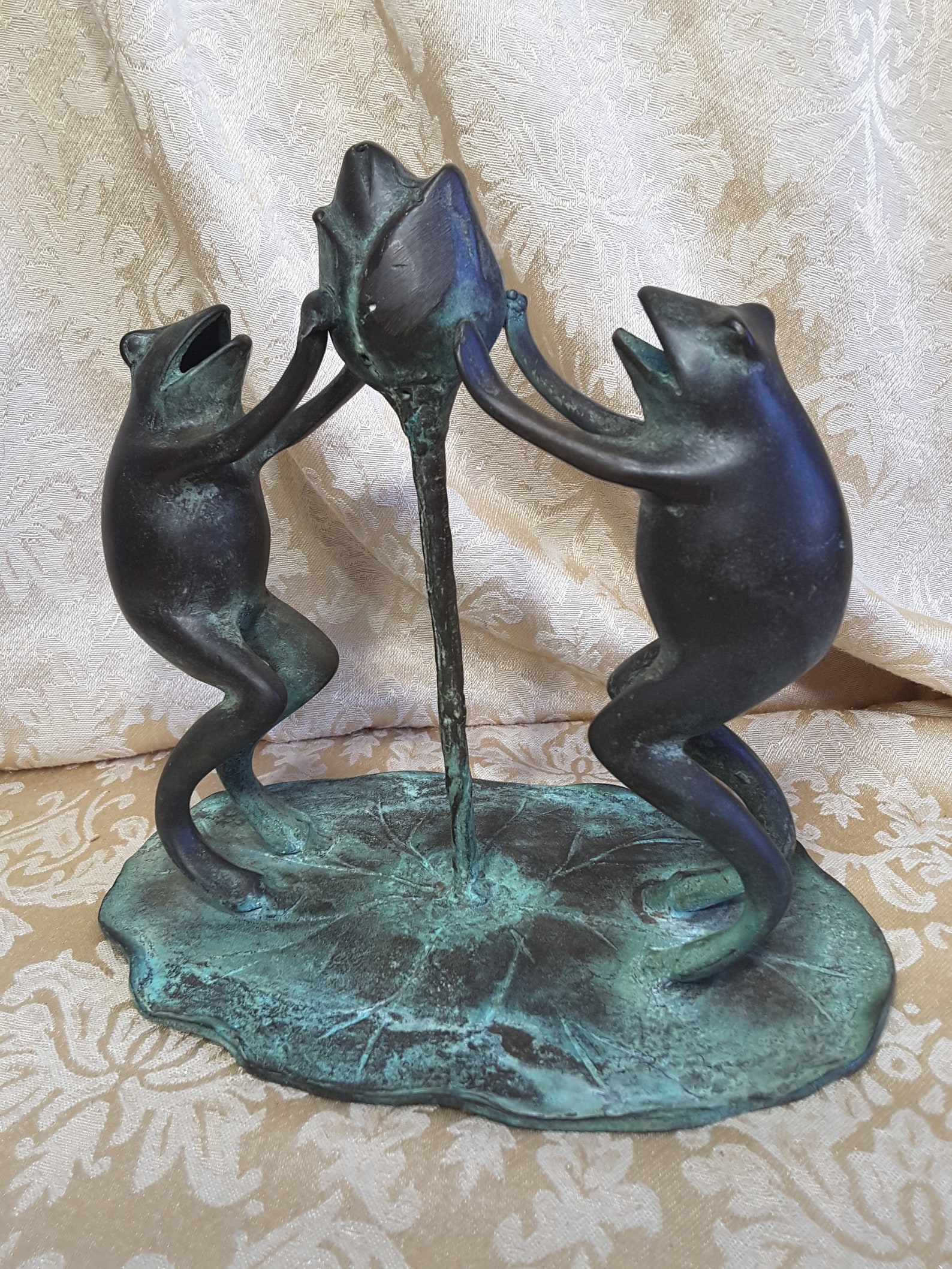 Frogs Stand on a Lily Pad With Flower Cast Metal/bronze Green - Etsy