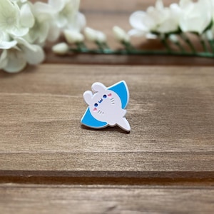 Manta Ray Enamel Pin | Sea Pancake Enamel Pin | Cute Manta Ray Enamel Pin | Cute Pin | Underwater Enamel Pin | Ocean Pin | Soft Enamel Pin