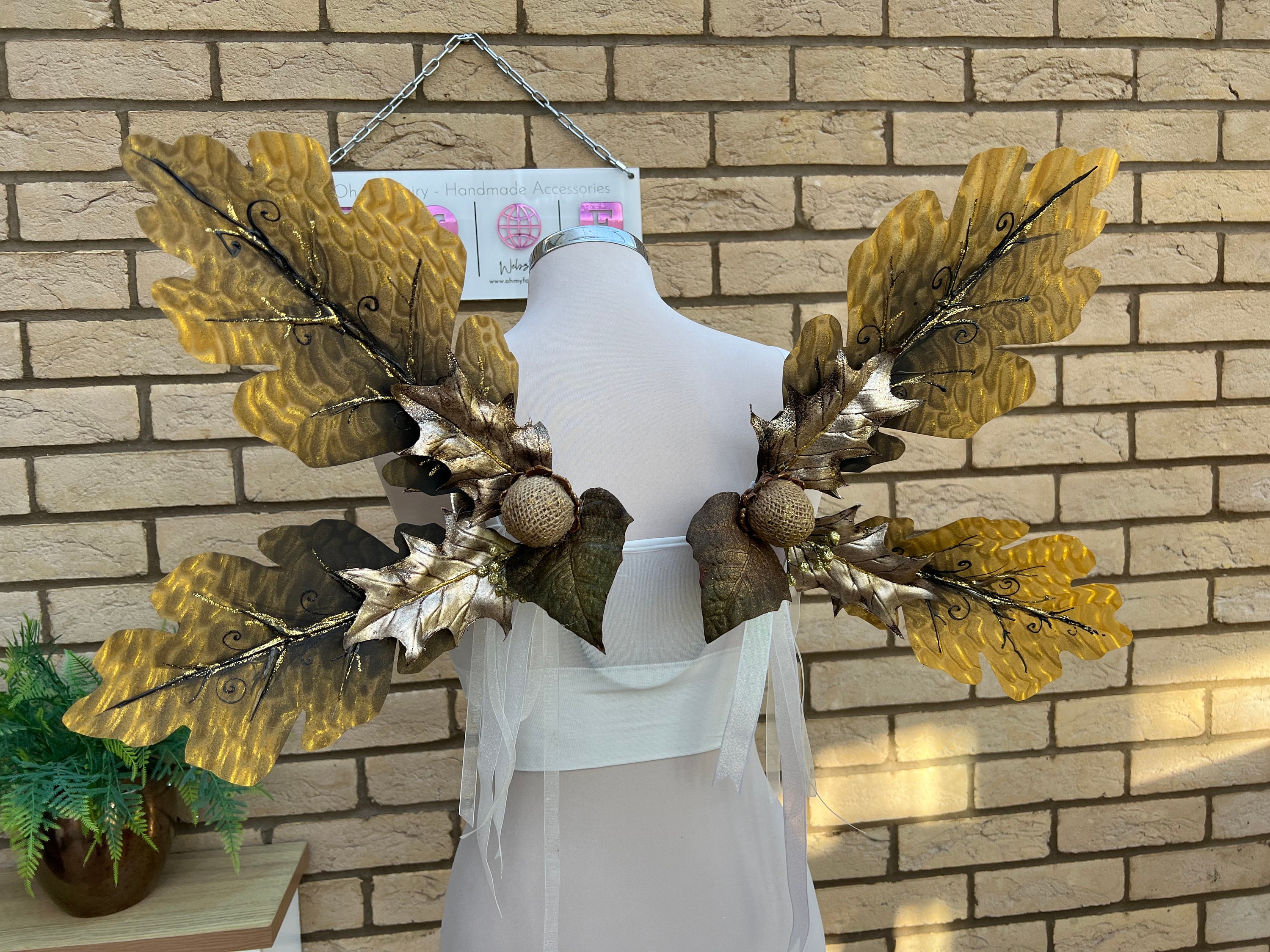 Asas de fada douradas de Natal com flores e fitas, asas de fantasia, asas de duende, acessório de cosplay, adereços de fotografia, fantasia de fantasia