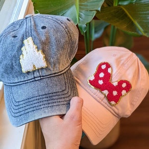 Magical Parks Baseball Cap / Disney Hat / Mickey Minnie Bow Ballcap / Castle Sparkle Hat / Women&#39;s Disney Land World Outfit / Stoney Clover