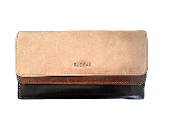 Cartera de mano de piel Rudsak: Multibolsillos, 12 ranuras para tarjetas - NUEVA