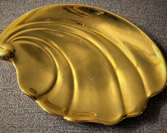 Vintage Royal Winton Golden Age Shell Dish: Gold Luster Coastal Decor