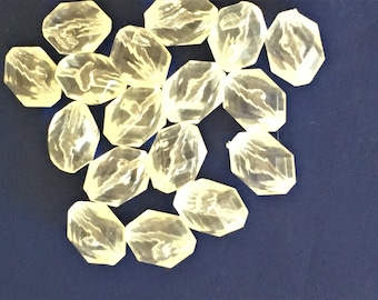 Cuentas acrílicas transparentes vintage de 14 mm: suministros para manualidades con facetas ovaladas retorcidas (paquete de 50)