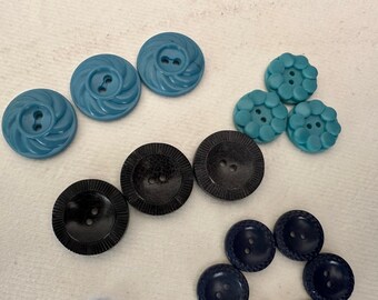 Botones azules vintage: plástico y tela, varias formas (aprox. 90)