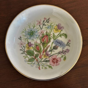 Aynsley Wild Tudor Bone China Trinket Dish: Floral Ring Dish with Gold Trim
